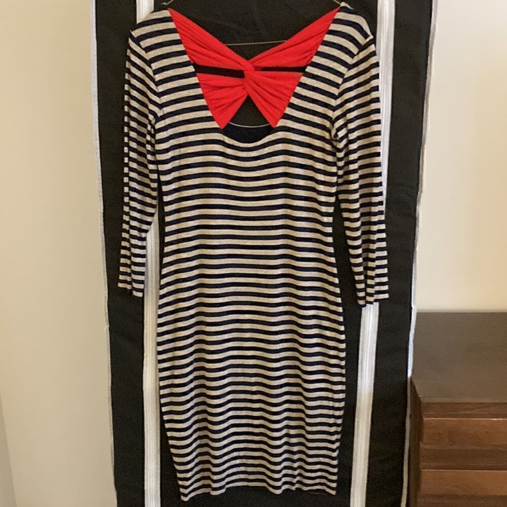 B44 Dressed, Gray/Black Stripe, 3/4 Sleeve Dress with Red Twist back detail. - Picture 3 of 8